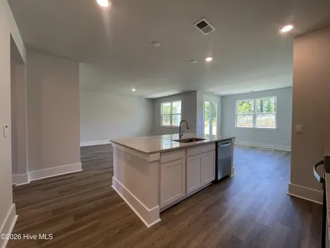 526 Silky Oak Drive SE Bolivia NC 28422