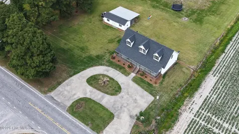 5710 Nc Highway 30 Robersonville NC 27871