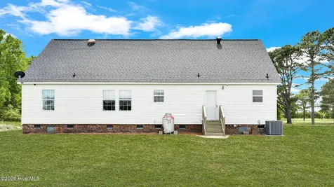 5710 Nc Highway 30 Robersonville NC 27871