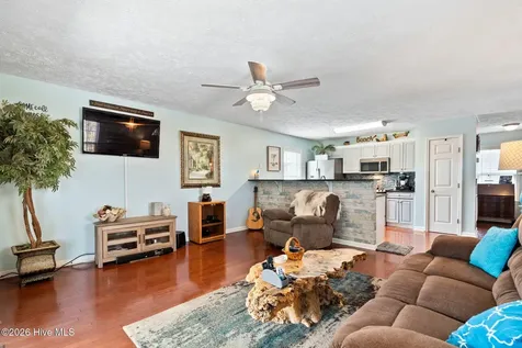 110 Palm Breeze Drive Carolina Beach NC 28428