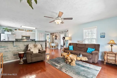 110 Palm Breeze Drive Carolina Beach NC 28428