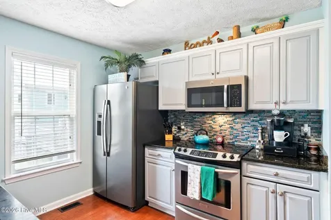 110 Palm Breeze Drive Carolina Beach NC 28428