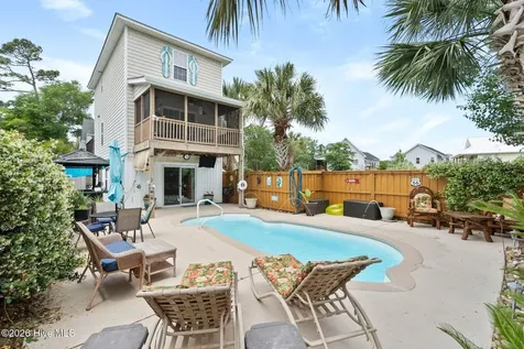 110 Palm Breeze Drive Carolina Beach NC 28428