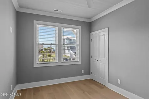 101 Melaine Street Emerald Isle NC 28594