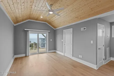 101 Melaine Street Emerald Isle NC 28594