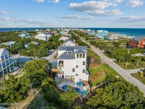 101 Melaine Street Emerald Isle NC 28594