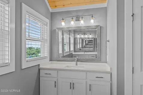 101 Melaine Street Emerald Isle NC 28594