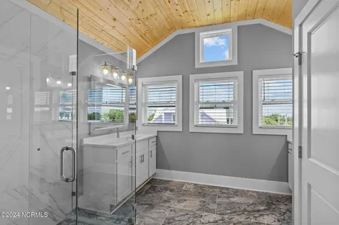 101 Melaine Street Emerald Isle NC 28594