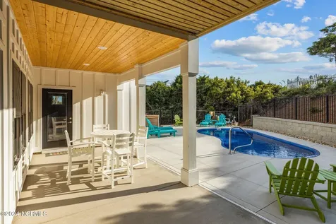 101 Melaine Street Emerald Isle NC 28594