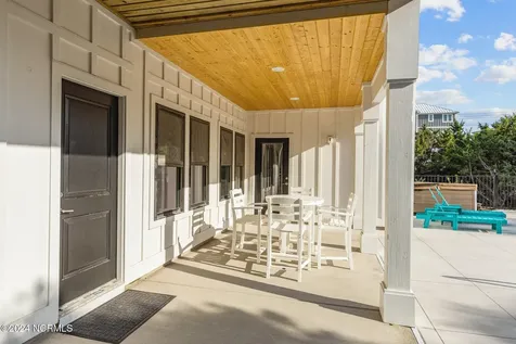 101 Melaine Street Emerald Isle NC 28594