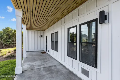 101 Melaine Street Emerald Isle NC 28594