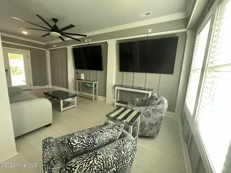 101 Melaine Street Emerald Isle NC 28594