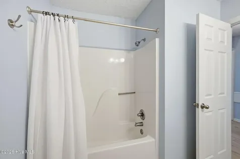 3200 Crystal Oaks Lane Morehead City NC 28557