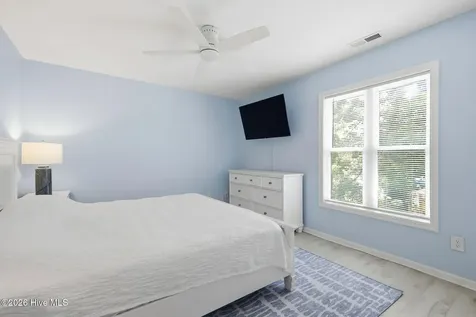 3200 Crystal Oaks Lane Morehead City NC 28557