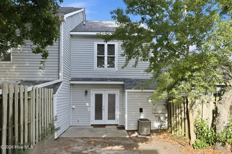 3200 Crystal Oaks Lane Morehead City NC 28557