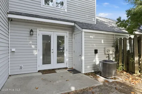 3200 Crystal Oaks Lane Morehead City NC 28557