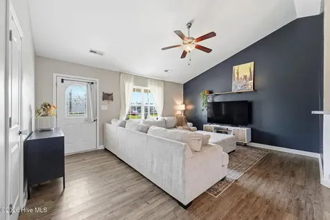 305 Basil Court Hubert NC 28539