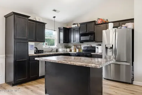 210 Brice Court Hubert NC 28539
