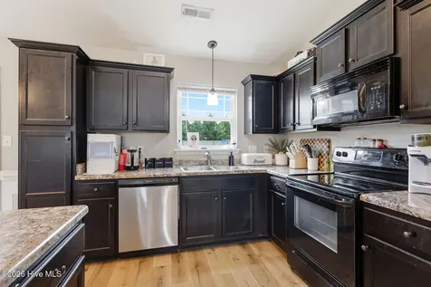 210 Brice Court Hubert NC 28539
