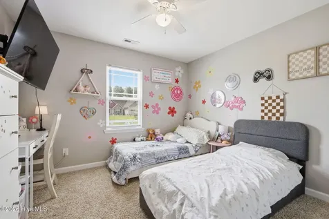 210 Brice Court Hubert NC 28539