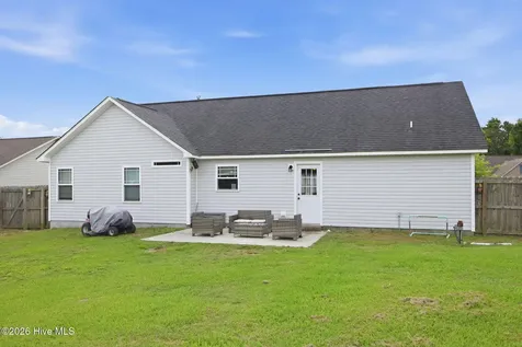 210 Brice Court Hubert NC 28539
