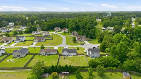 210 Brice Court Hubert NC 28539