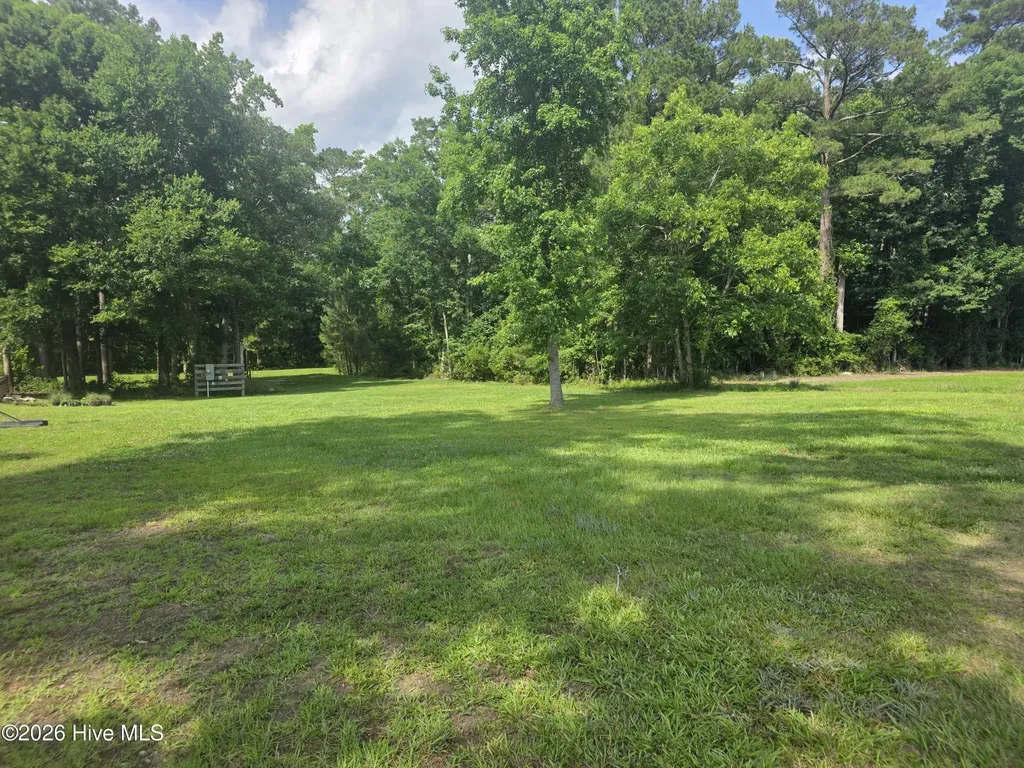 120 Schley Avenue Lake Waccamaw NC 28450