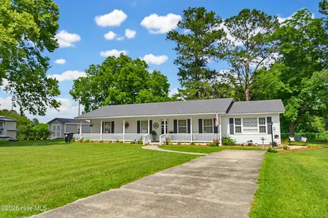 128 Seals Street Tabor City NC 28463