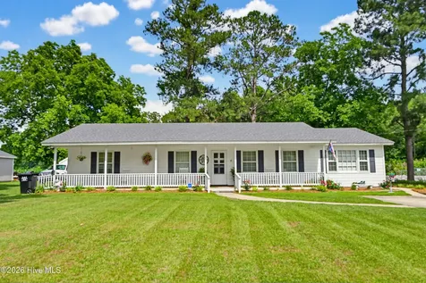128 Seals Street Tabor City NC 28463