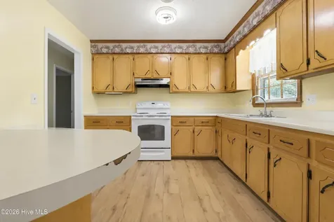 128 Seals Street Tabor City NC 28463