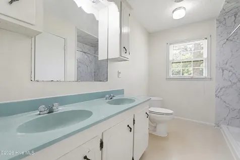 128 Seals Street Tabor City NC 28463