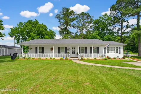 128 Seals Street Tabor City NC 28463