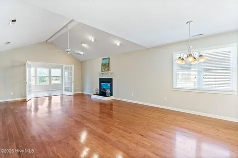 111 Widgeon Circle Hampstead NC 28443