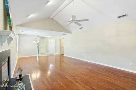 111 Widgeon Circle Hampstead NC 28443