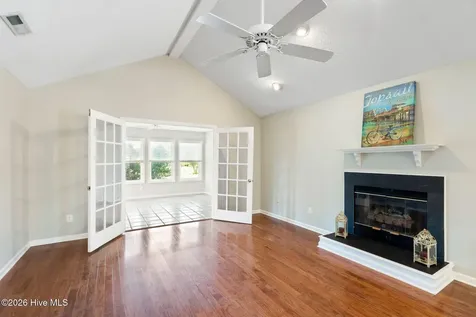 111 Widgeon Circle Hampstead NC 28443