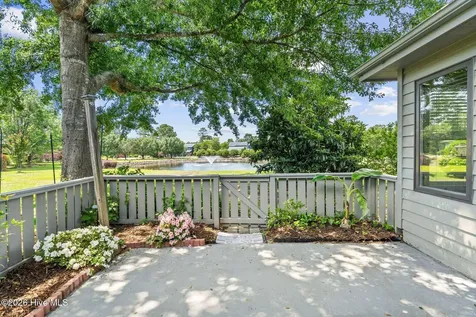 111 Widgeon Circle Hampstead NC 28443