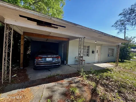 706 E Lenoir Avenue Kinston NC 28501