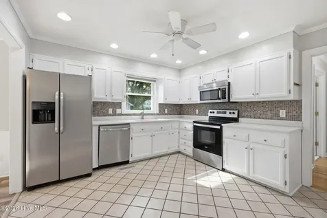 104 Gull Harbor Drive Newport NC 28570