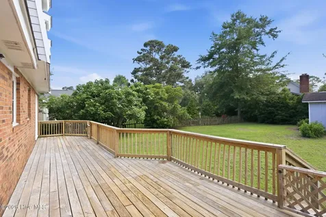 104 Gull Harbor Drive Newport NC 28570