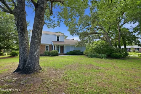 104 Gull Harbor Drive Newport NC 28570