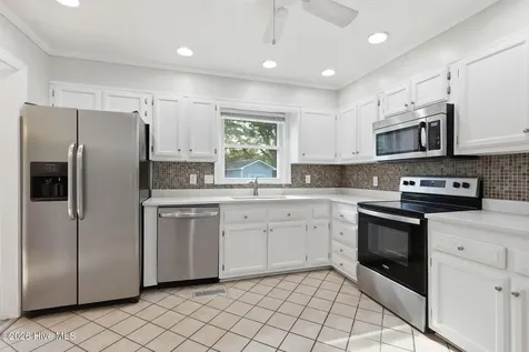 104 Gull Harbor Drive Newport NC 28570