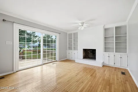 104 Gull Harbor Drive Newport NC 28570