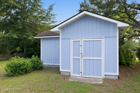 104 Gull Harbor Drive Newport NC 28570