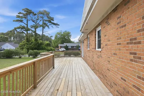 104 Gull Harbor Drive Newport NC 28570