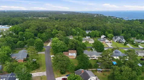 104 Gull Harbor Drive Newport NC 28570