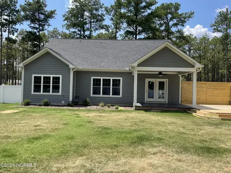 1267 Linden Road Aberdeen NC 28315