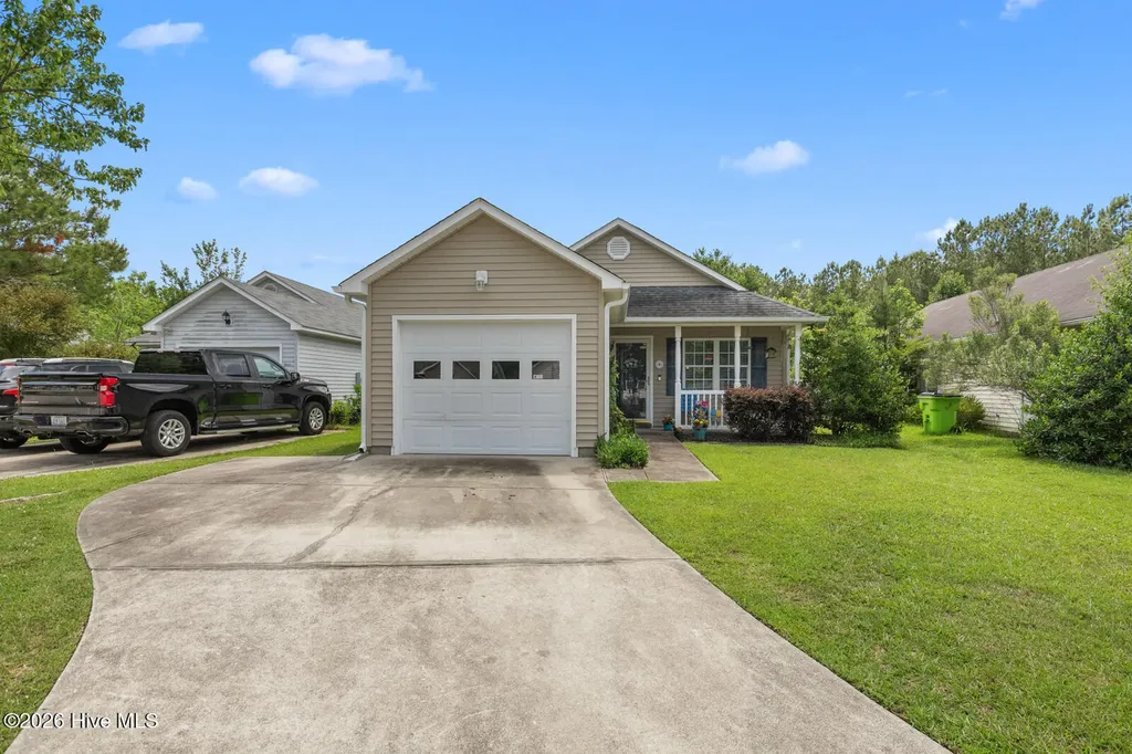 102 Gladiola Drive New Bern NC 28562