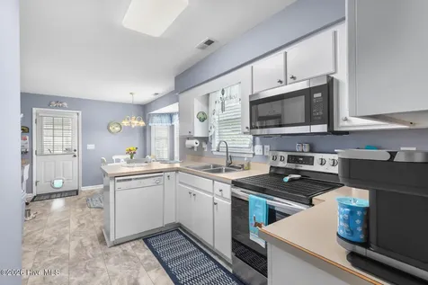 102 Gladiola Drive New Bern NC 28562