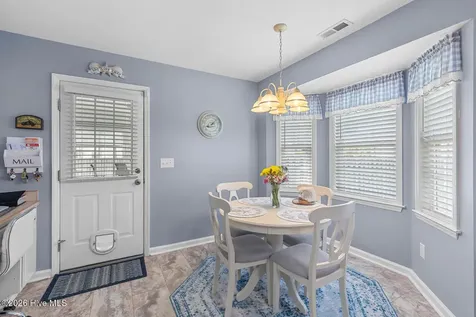 102 Gladiola Drive New Bern NC 28562
