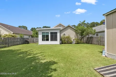 102 Gladiola Drive New Bern NC 28562